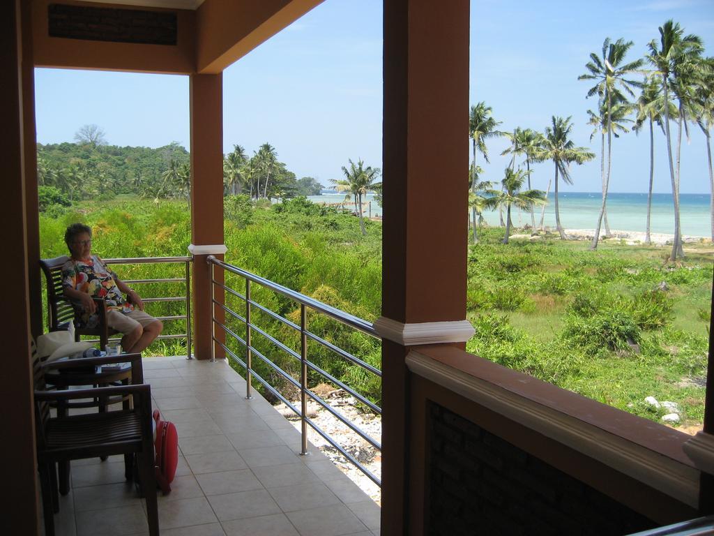 Escape Karimunjawa Hotel Semarang Exterior foto